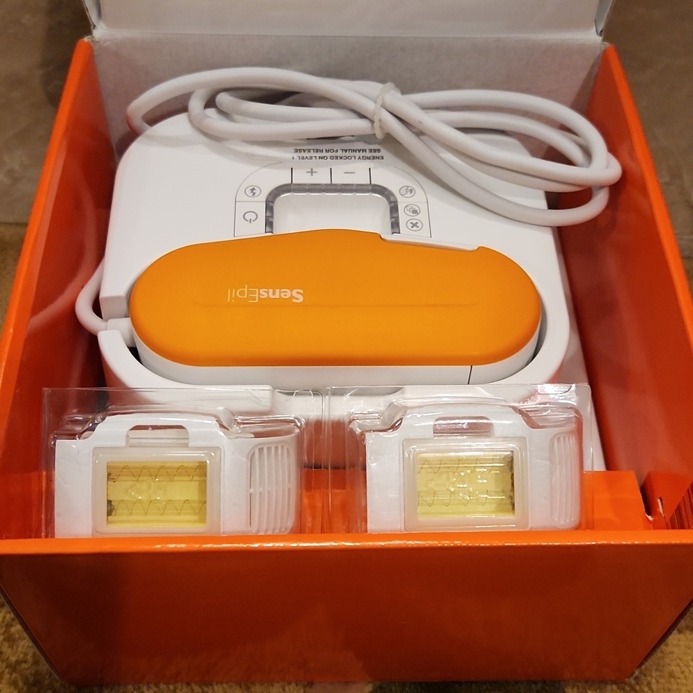 NIB!! Silk'n SensEpil Hair Removal Device + Trim $650 msrp